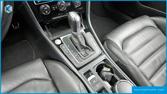 VOLKSWAGEN GOLF 2.0 TDI PREMIUM