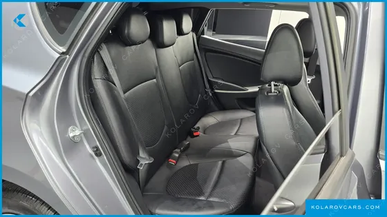 HYUNDAI ACCENT DIESEL WIT 1.6 VGT MODERN