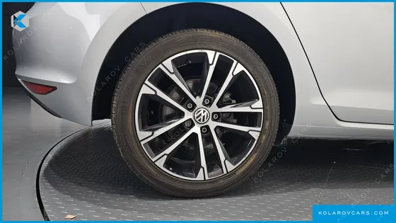 VOLKSWAGEN GOLF 1.4 TSI PREMIUM