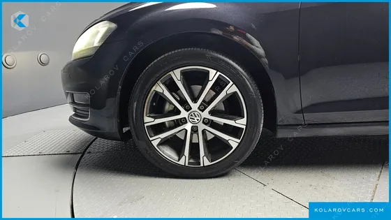 VOLKSWAGEN GOLF 2.0 TDI PREMIUM