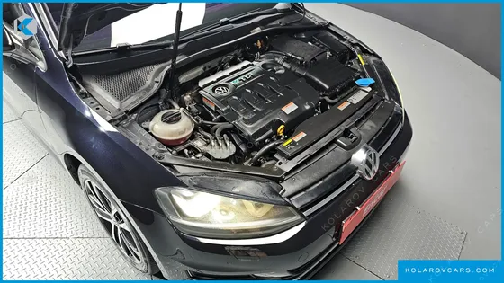 VOLKSWAGEN GOLF 2.0 TDI PREMIUM