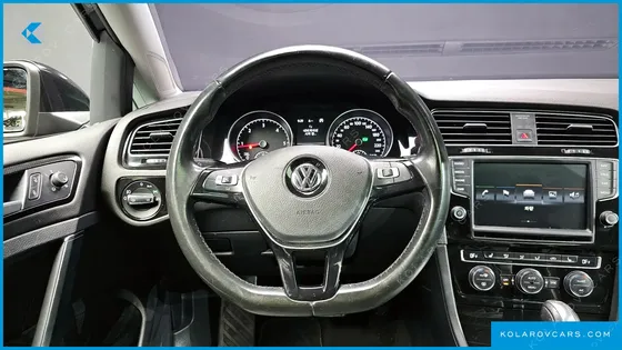 VOLKSWAGEN GOLF 2.0 TDI PREMIUM
