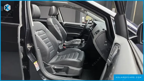 VOLKSWAGEN GOLF 2.0 TDI PREMIUM