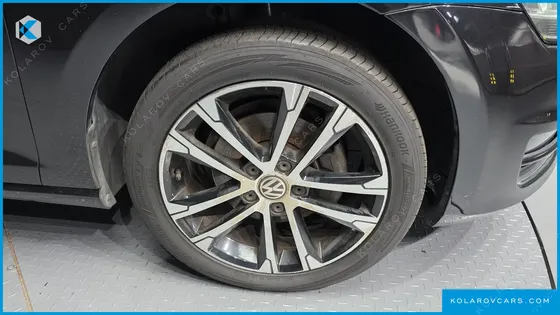 VOLKSWAGEN GOLF 2.0 TDI PREMIUM