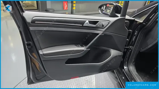 VOLKSWAGEN GOLF 2.0 TDI PREMIUM