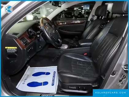 HYUNDAI GENESIS BH 380 ROYAL