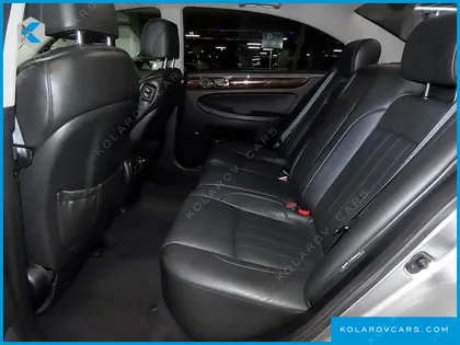 HYUNDAI GENESIS BH 380 ROYAL