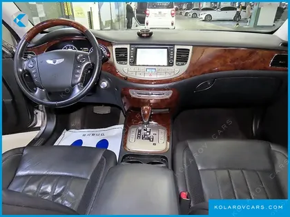 HYUNDAI GENESIS BH 380 ROYAL
