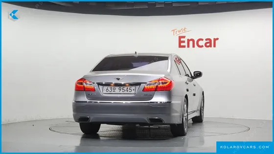 HYUNDAI GENESIS BH 330 LUXURY