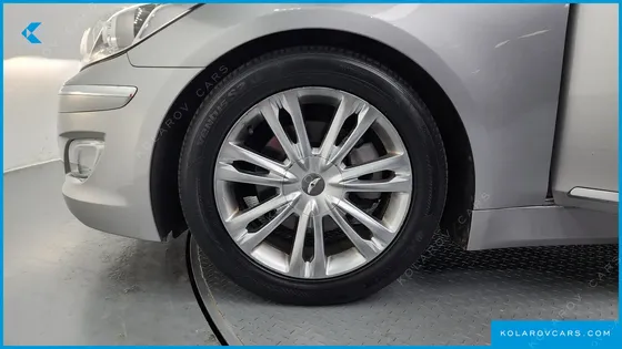 HYUNDAI GENESIS BH 330 LUXURY