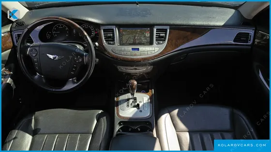 HYUNDAI GENESIS BH 330 LUXURY