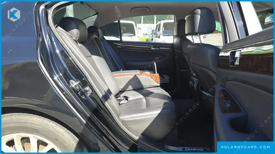 HYUNDAI GENESIS BH 330 LUXURY