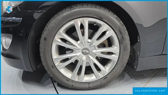 HYUNDAI GENESIS BH 330 LUXURY