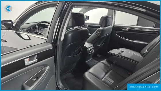 HYUNDAI GENESIS BH 330 LUXURY