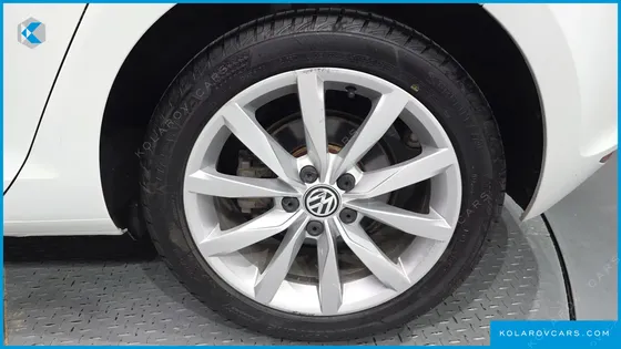 VOLKSWAGEN GOLF 2.0 TDI