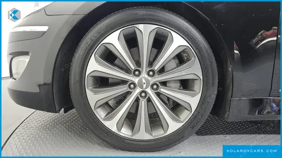 HYUNDAI GENESIS BH330 PREMIUM