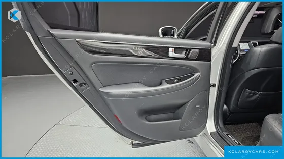 HYUNDAI GENESIS BH330 PREMIUM