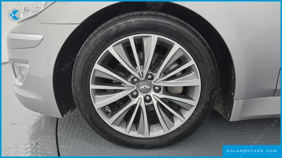 HYUNDAI GENESIS BH330 PREMIUM