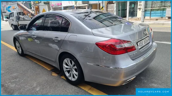 HYUNDAI GENESIS BH330 MODERN
