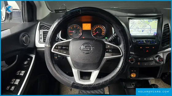 KGM - SSANGYONG KORANDO 2.2 RX 2WD