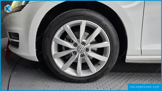 VOLKSWAGEN GOLF 2.0 TDI