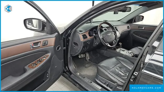 HYUNDAI GENESIS BH 330 LUXURY