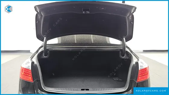 HYUNDAI GENESIS BH 330 LUXURY