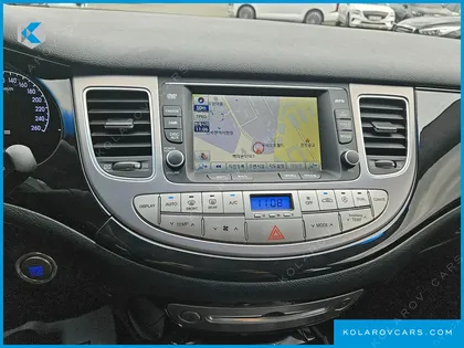 HYUNDAI GENESIS BH330 MODERN