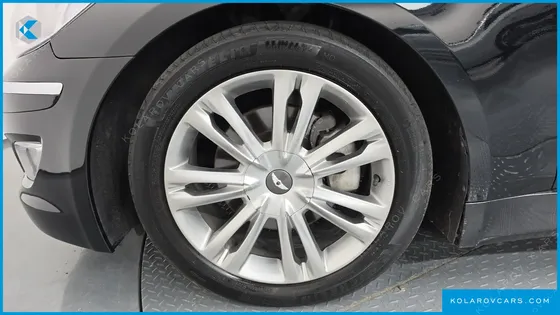 HYUNDAI GENESIS BH 330 LUXURY