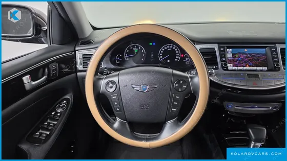 HYUNDAI GENESIS BH 330 LUXURY