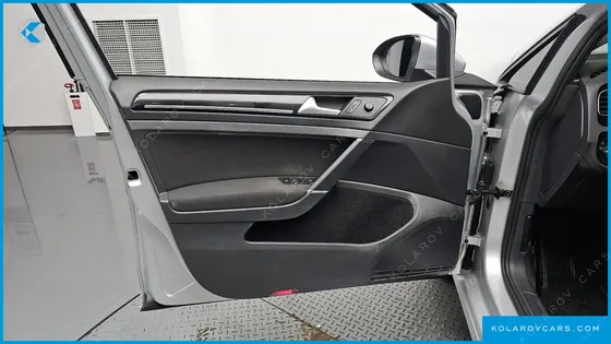 VOLKSWAGEN GOLF 1.6 TDI