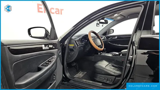 HYUNDAI GENESIS BH330 MODERN