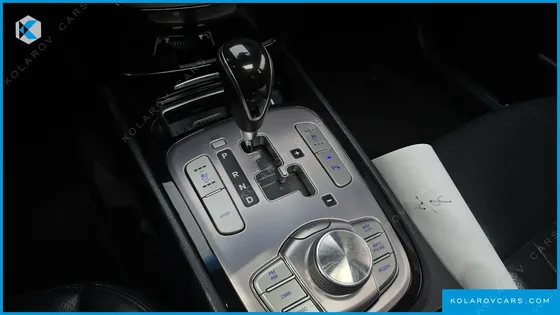 HYUNDAI GENESIS BH 380 ROYAL