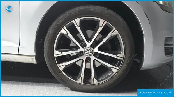 VOLKSWAGEN GOLF 2.0 TDI PREMIUM