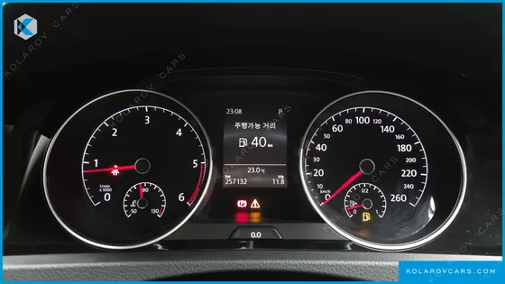 VOLKSWAGEN GOLF 2.0 TDI PREMIUM