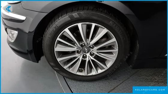 HYUNDAI GENESIS BH330 PREMIUM