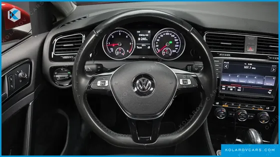 VOLKSWAGEN GOLF 2.0 TDI PREMIUM