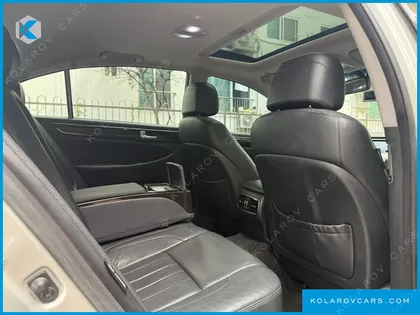 HYUNDAI GENESIS BH330 MODERN