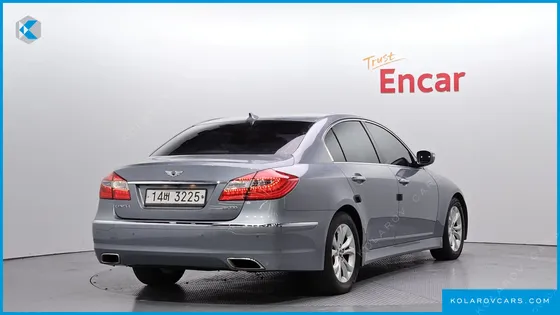 HYUNDAI GENESIS BH330 MODERN