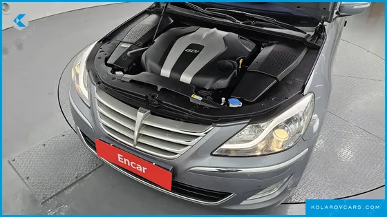 HYUNDAI GENESIS BH330 MODERN