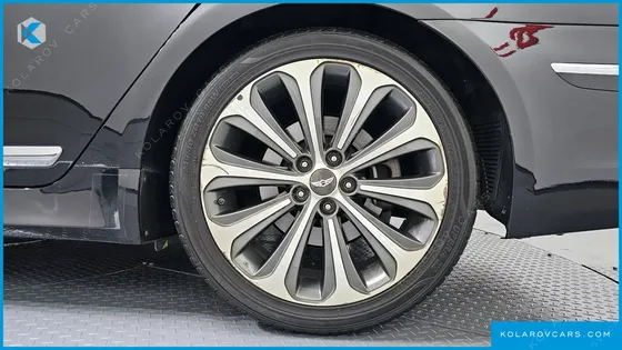 HYUNDAI GENESIS BH330 PREMIUM