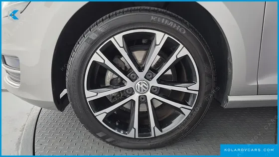 VOLKSWAGEN GOLF 2.0 TDI PREMIUM