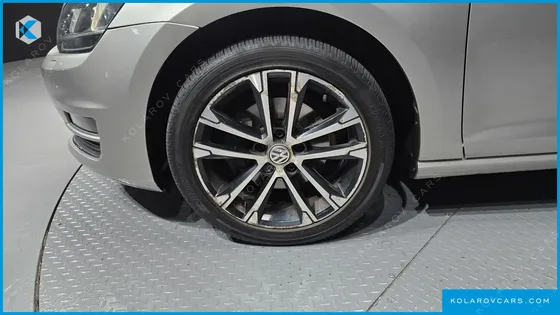 VOLKSWAGEN GOLF 2.0 TDI PREMIUM
