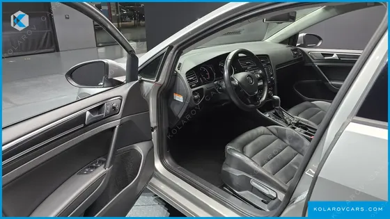 VOLKSWAGEN GOLF 2.0 TDI PREMIUM