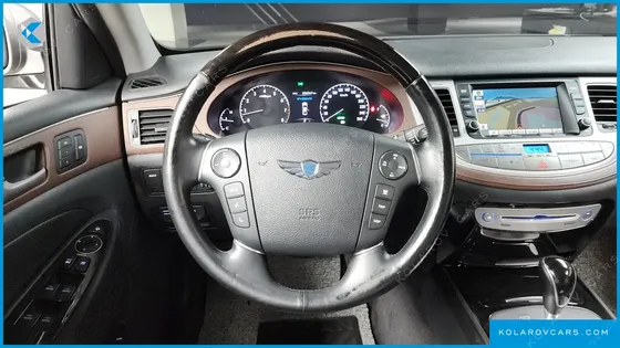 HYUNDAI GENESIS BH 330 LUXURY