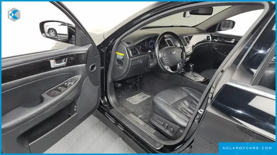 HYUNDAI GENESIS BH330 MODERN