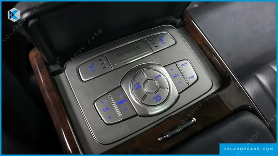 HYUNDAI GENESIS BH 330 LUXURY