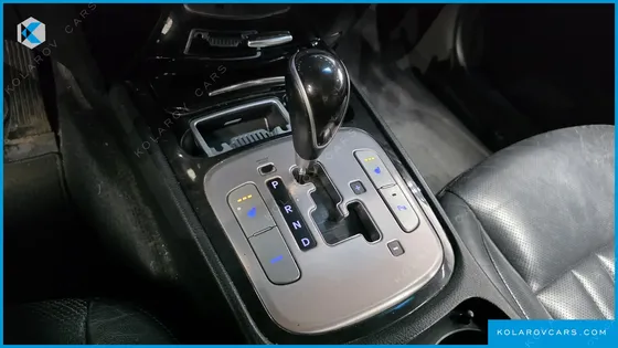 HYUNDAI GENESIS BH330 MODERN