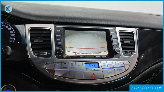 HYUNDAI GENESIS BH330 MODERN