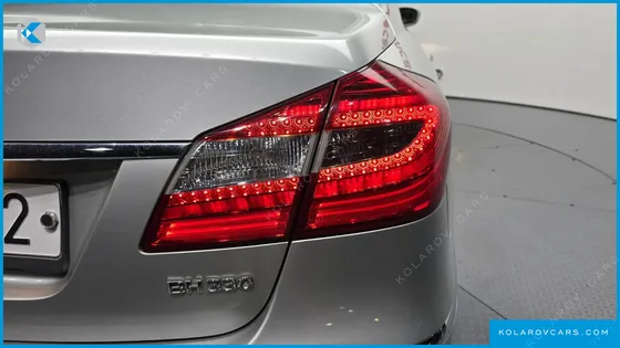 HYUNDAI GENESIS BH330 MODERN